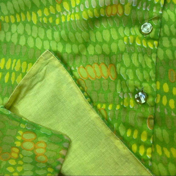 Vintage l 60s M Bright Green Criss-Cross Lattice Neckline Button-Down Back Shell - Picture 11 of 14